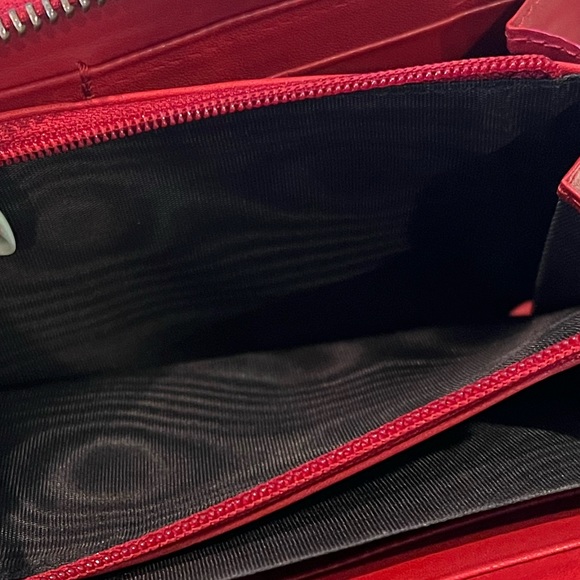 Authentic Gucci Marmot Zip Around Wallet - Picture 6 of 10